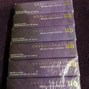 New. 6 Urban Decay Revolution Lipsticks. Full Size